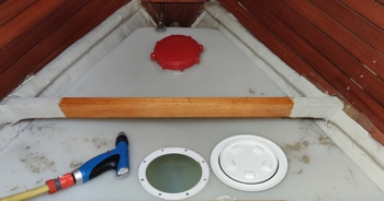 Rens og desinficering af vandtank