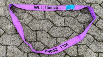 Rundsling til løft af mast