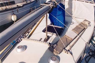 Båd udstyret til kanalsejlads